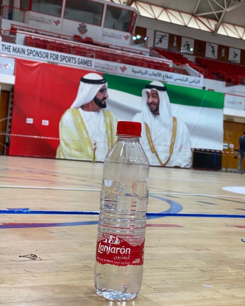 Your Saturday evening sports program 🏀⠀ Stay hydrated with @lanjaronmena 💦⠀ #feelthepurity  Image Courtesy @waleed.alnuaimi